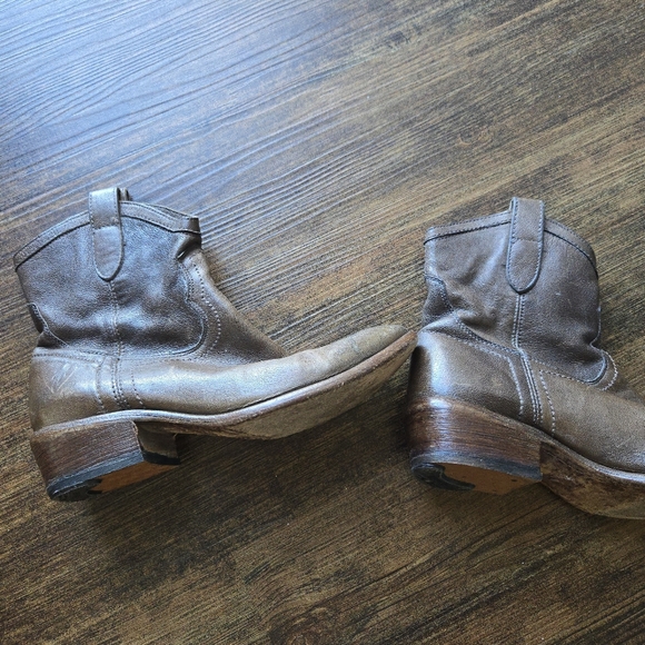 Frye Billy Short Riding Boots - Picture 4 of 8